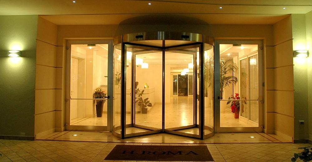 Hotel Roma Residenza 切尔维亚 外观 照片